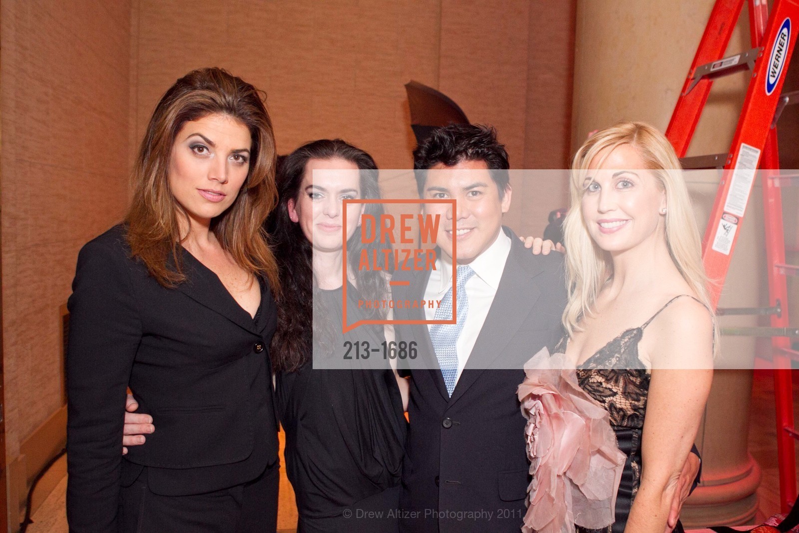 Clarissa Nicosia, Sara Shepherd, Oliver Tolentino, Heidi Pettit, Global Green USA's 7th Annual GORGEOUS & GREEN GALA, US, December 6th, 2011, Photo #213-1686 Clarissa Nicosia, Sara Shepherd, Oliver Tolentino, Heidi Pettit, Photo #213-1686