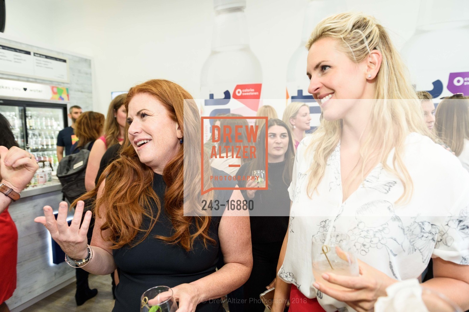 Kara Goldin, Lindsay Simonds, hint Water Bar Grand Opening Celebration, hint Water Bar. 2124 Union Street, July 12th, 2018, Photo #243-16880 Kara Goldin, Lindsay Simonds, Photo #243-16880
