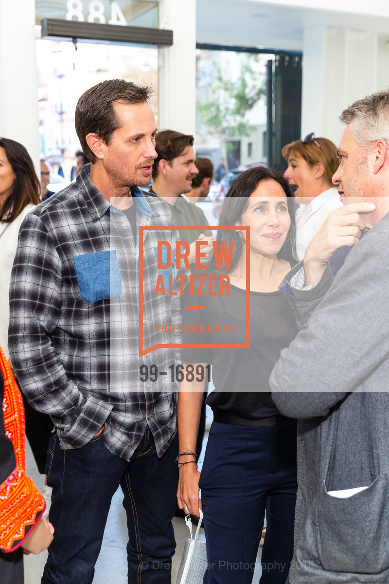 Jon Gans, Abigail Turin, Kinship: Celebrating 10 Years of Jessica Silverman Gallery, Jessica Silverman Gallery. 488 Ellis Street, July 19th, 2018, Photo #99-16891 Jon Gans, Abigail Turin, Photo #99-16891