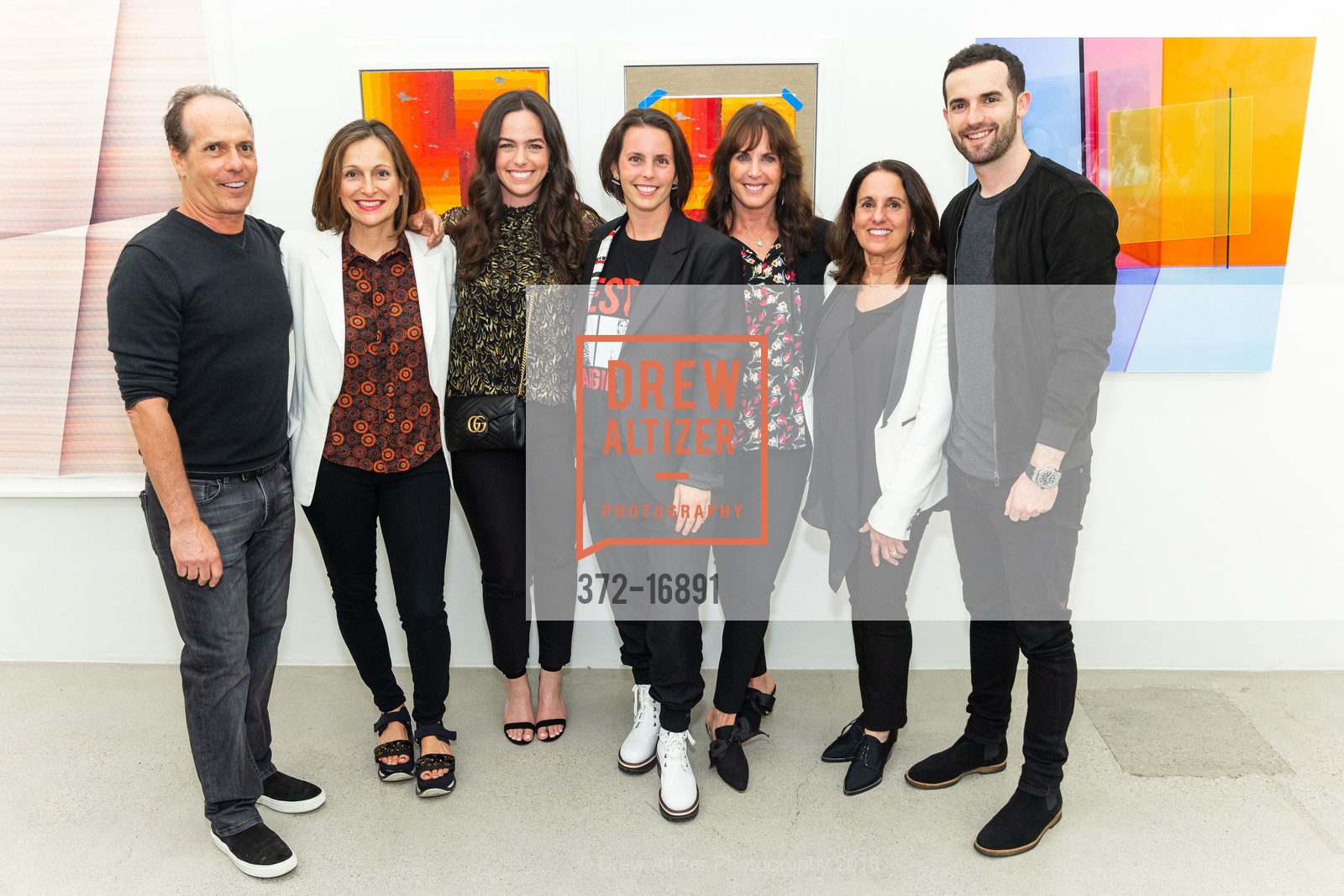 Buzz Silverman, Sarah Thronton, Lesley Silverman, Jessica Silverman, Jan Silverman, Wendy Silverman, Michael Silverman, Photo #372-16891