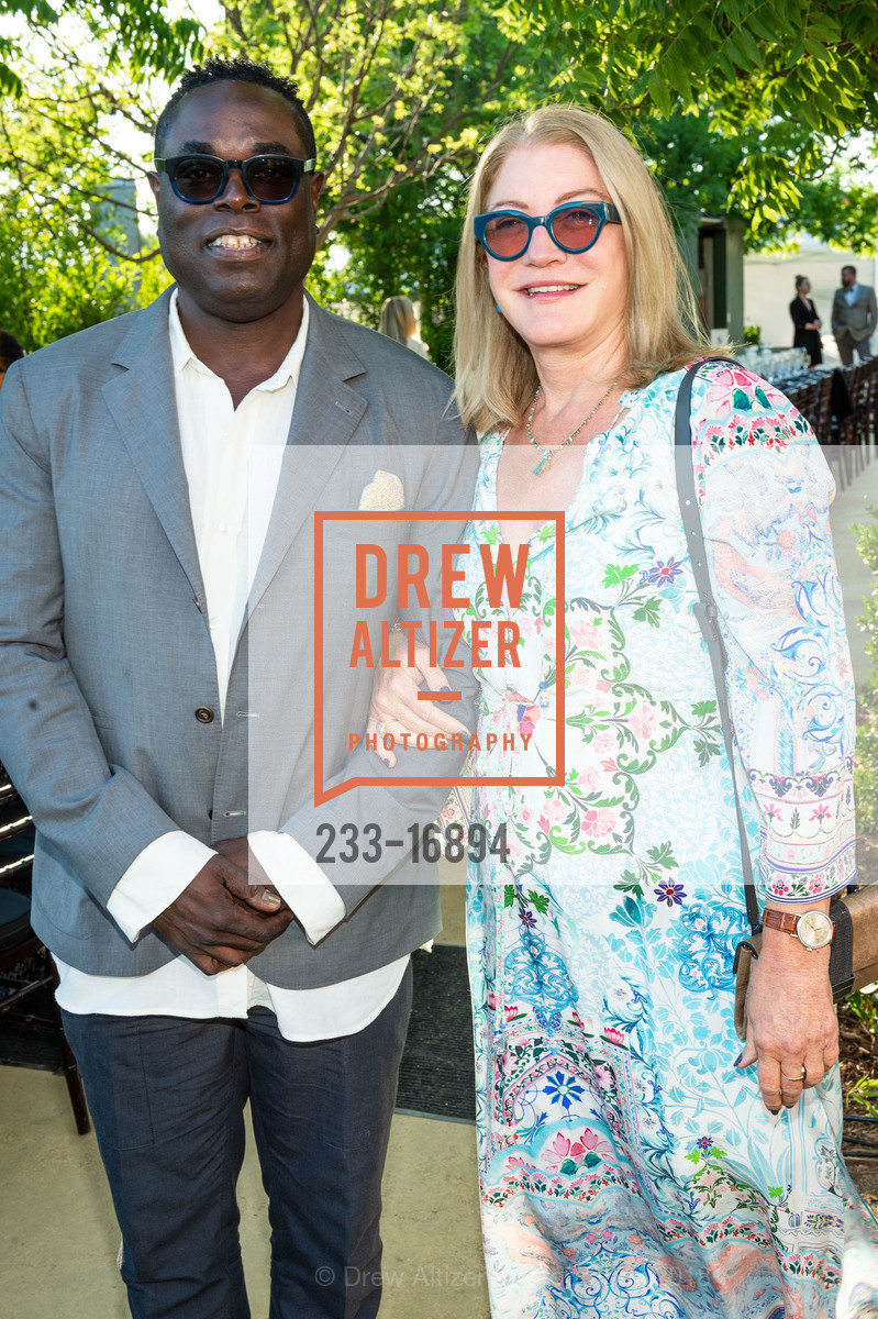 LeMel Humes, Suzanne Deal Booth, Festival Napa Valley 2018 Founders Dinner at Darioush Winery, Darioush Winery. 4240 Silverado Trail, July 19th, 2018, Photo #233-16894 LeMel Humes, Suzanne Deal Booth, Photo #233-16894