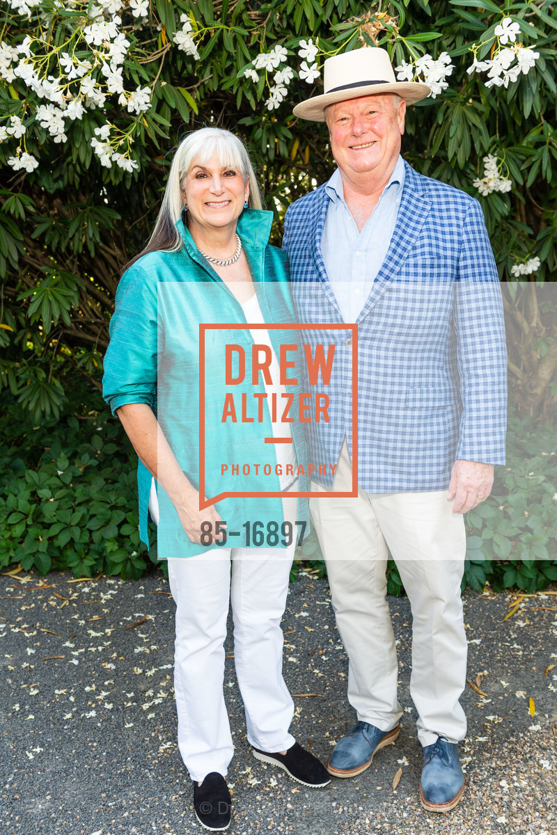 Cara Davies, Tom Davies, Festival Napa Valley 2018 Trefethen Anniversary Dinner and Compay Segundo Concert, Trefethen Family Vineyard. 1160 Oak Knoll Avenue, July 21st, 2018, Photo #85-16897 Cara Davies, Tom Davies, Photo #85-16897