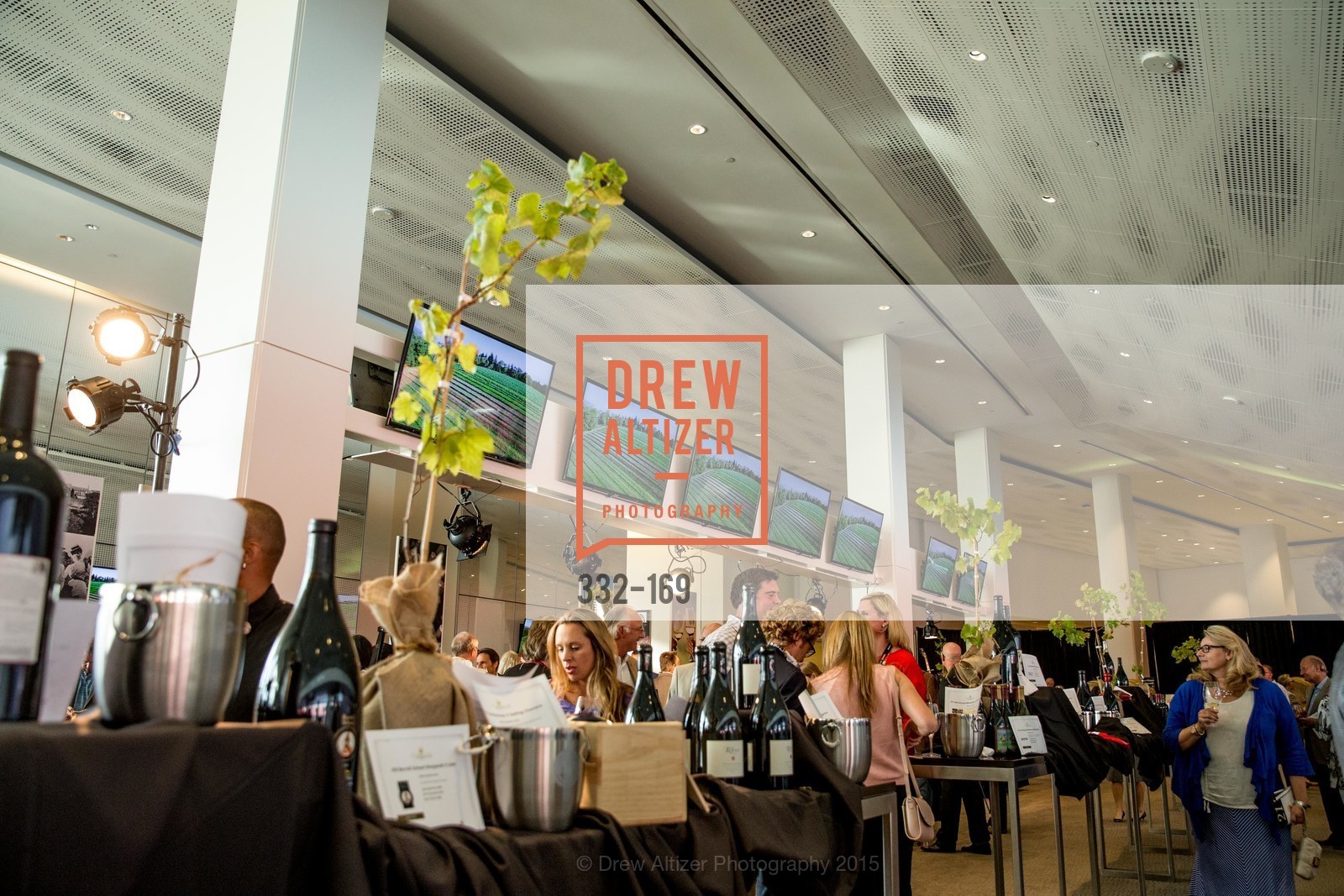 Atmosphere, Silicon Valley Wine Auction Benefiting Silicon Valley Education Foundation, Levi's Stadium. 4900 Marie P. DeBartolo Way, June 19th, 2015,Drew Altizer, Drew Altizer Photography, full-service agency, private events, San Francisco photographer, photographer california