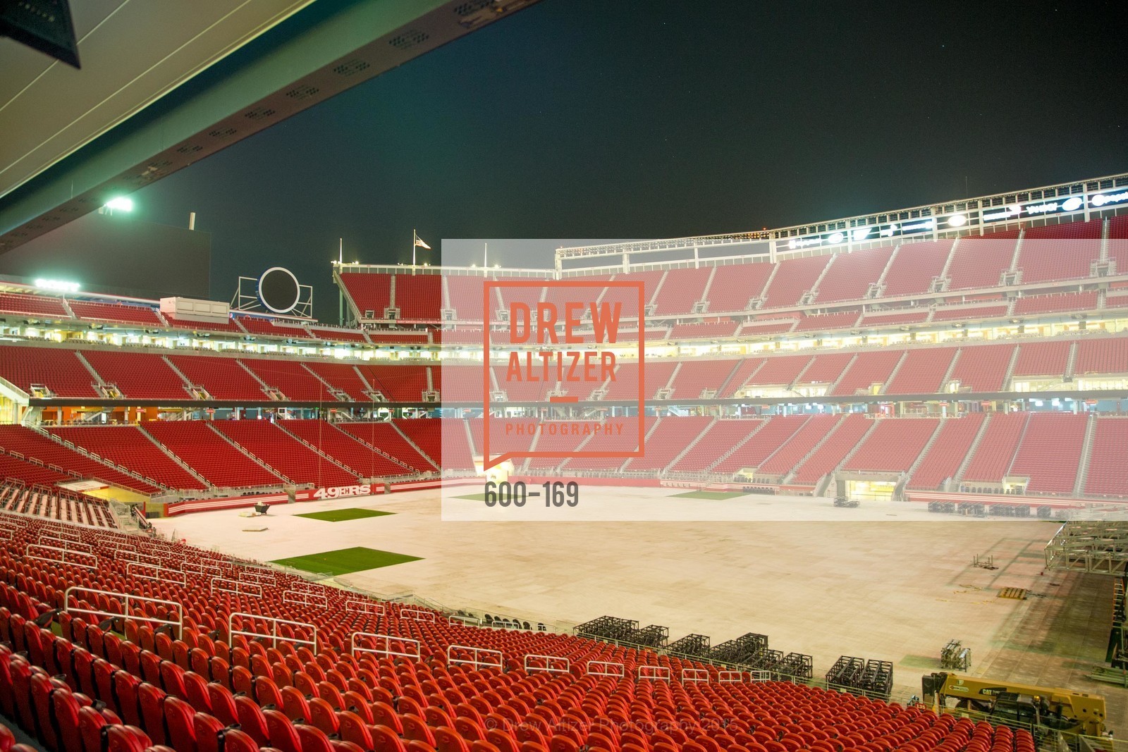 Atmosphere, Silicon Valley Wine Auction Benefiting Silicon Valley Education Foundation, Levi's Stadium. 4900 Marie P. DeBartolo Way, June 19th, 2015,Drew Altizer, Drew Altizer Photography, full-service event agency, private events, San Francisco photographer, photographer California