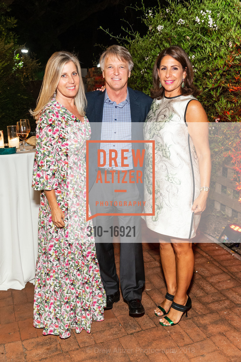 Jane Inch, Bert Inch, Lisa Gortts, Photo #310-16921