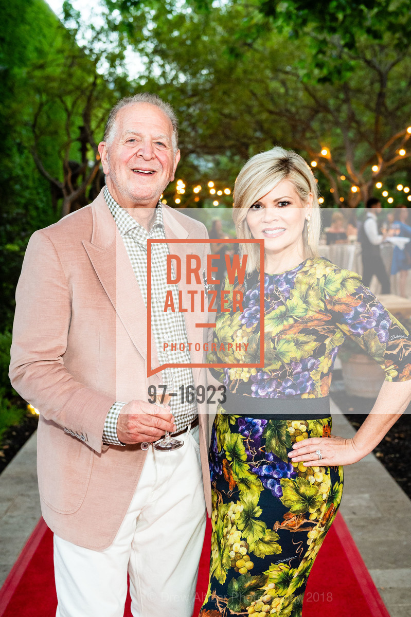 Rich Frank, Leslie Frank, Festival Napa Valley 2018 Patron Dinner at Frank Family Vineyards, Frank Family Vineyard. 1091 Larkmead Lane, July 25th, 2018, Photo #97-16923 Rich Frank, Leslie Frank, Photo #97-16923