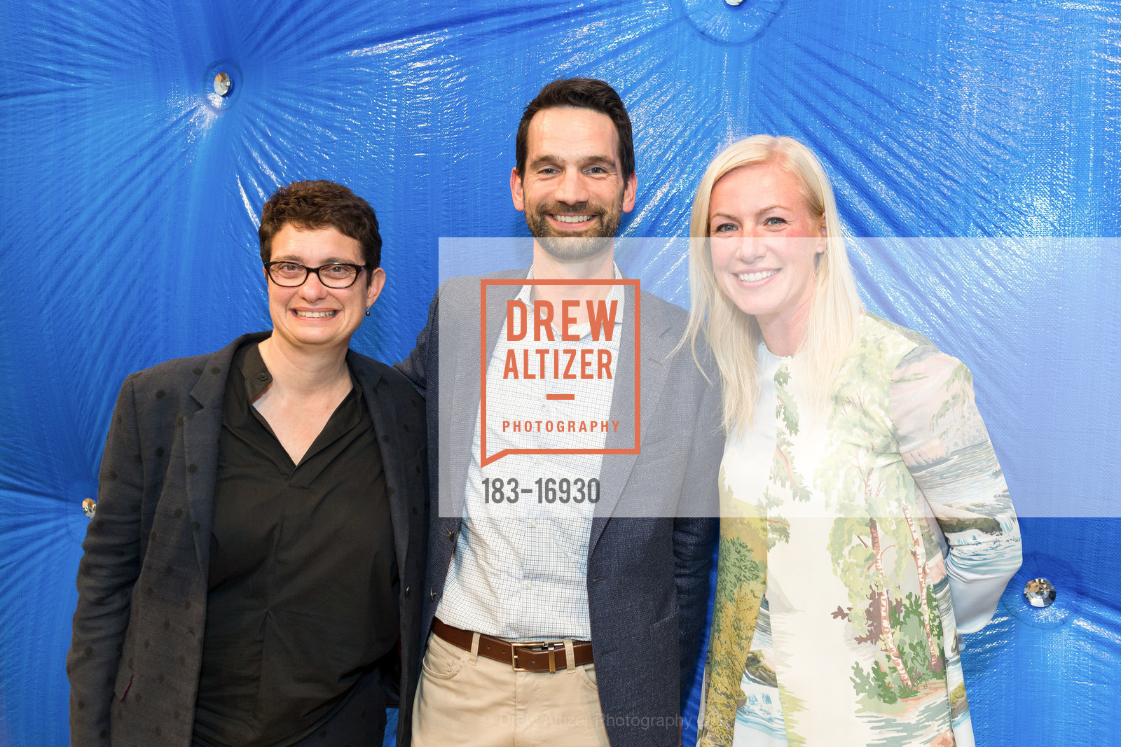 Susan Dackerman, Matthew Tiews, Elizabeth Sullivan, Pace Gallery hosts Tim Hawkinson Opening Reception, Pace Gallery. 229 Hamilton Ave, July 25th, 2018, Photo #183-16930 Susan Dackerman, Matthew Tiews, Elizabeth Sullivan, Photo #183-16930