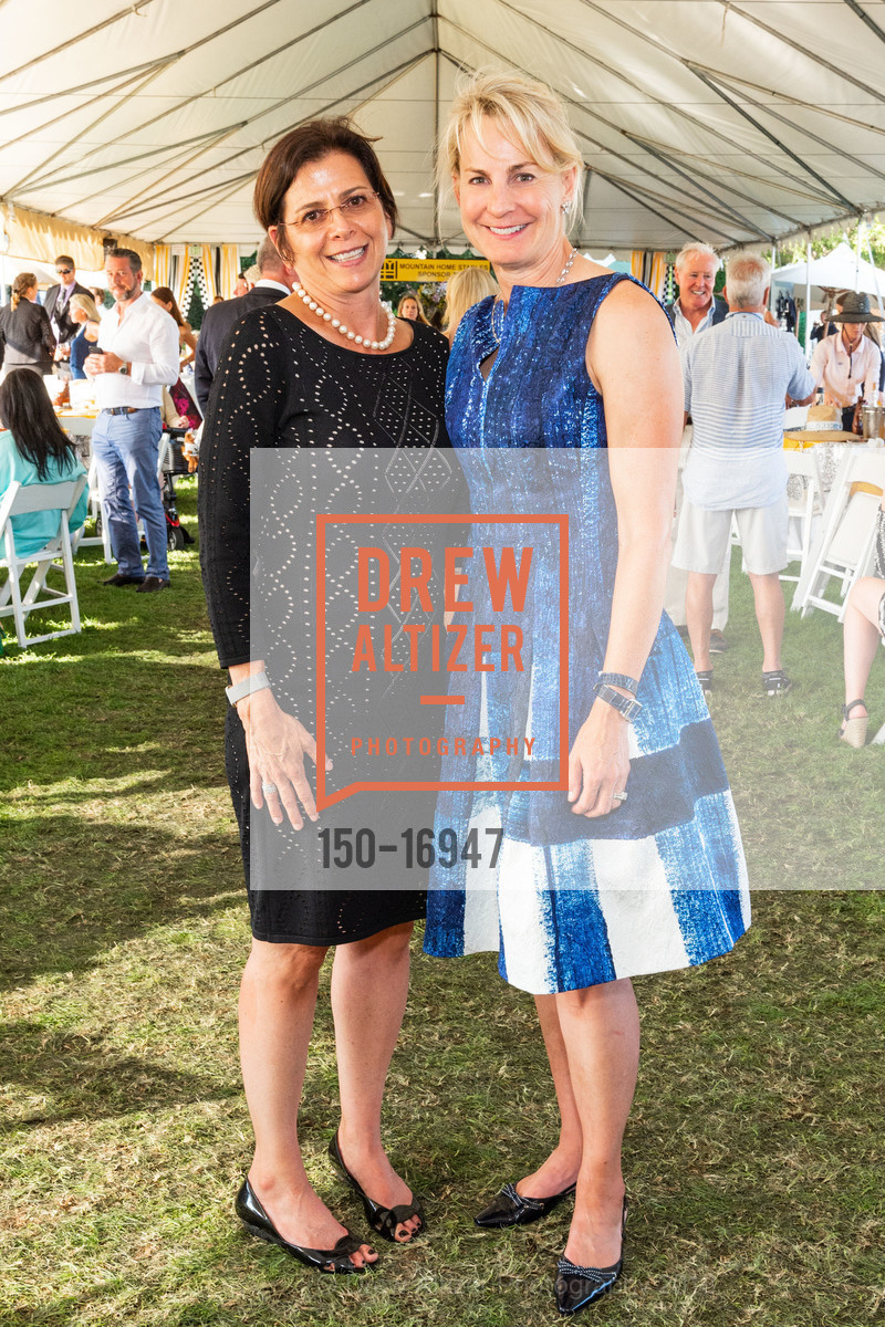 Jennifer Wolf, Catherine Harvey, Gala Menlo Charity Stephen Silver $40,000 Grand Prix 2018, Menlo Circus Club. 90 Park Lane, August 10th, 2018, Photo #150-16947 Jennifer Wolf, Catherine Harvey, Photo #150-16947