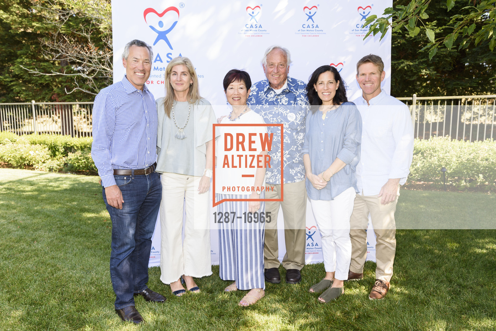 Greg Kaplan, Monica Kaplan, Gay Kaplan, Harvey Kaplan, Anna Mooney, Mark Mooney, CASA Garden Party 2018, Private Residence, August 26th, 2018, Photo #1287-16965 Greg Kaplan, Monica Kaplan, Gay Kaplan, Harvey Kaplan, Anna Mooney, Mark Mooney, Photo #1287-16965