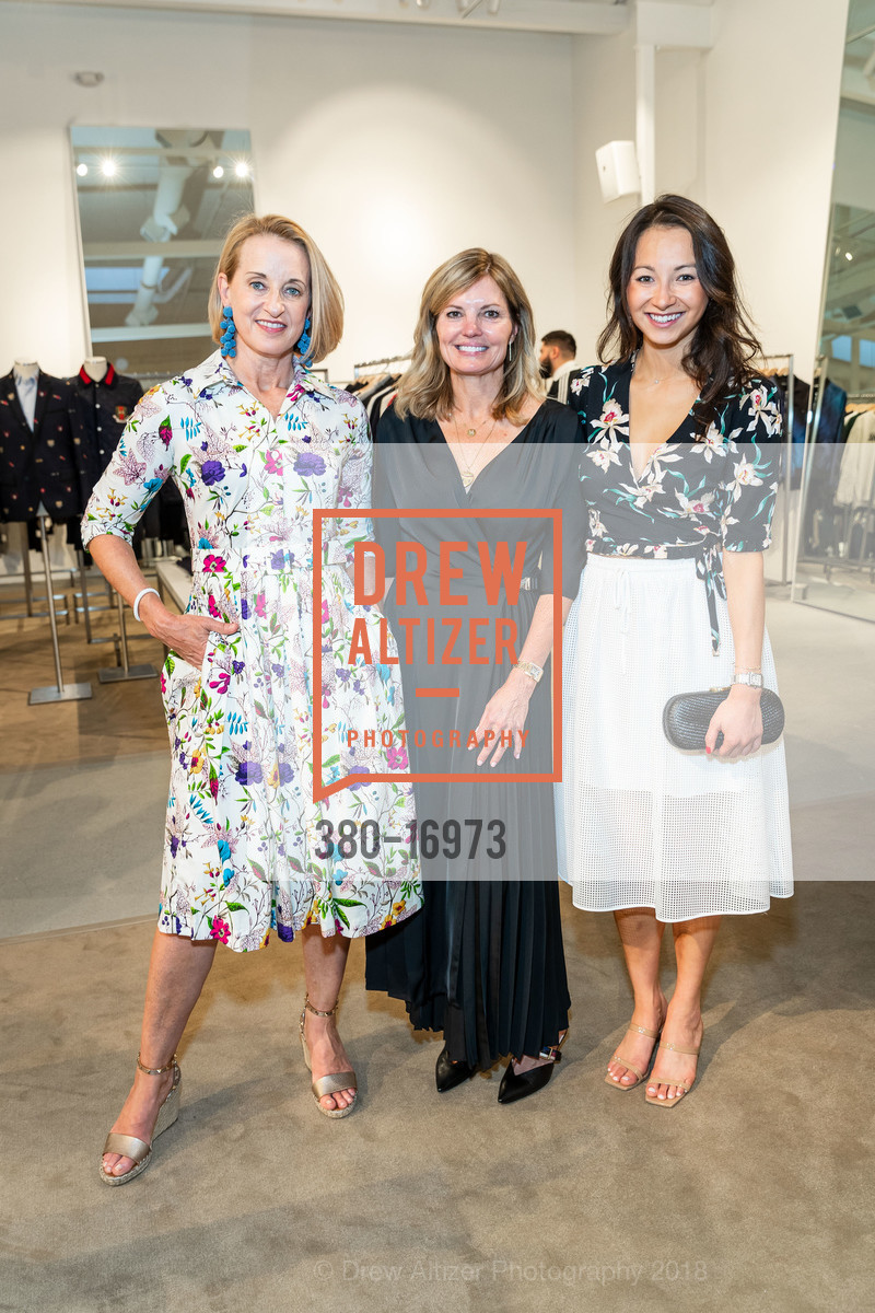 Amy Yang, Margot Kerr, Megan Yang, Jeffrey Kalinsky and VOGUE Celebrate Jeffrey Store Opening at Stanford Shopping Center, Jeffrey Stanford Shopping Center. 660 Stanford Shopping Center, August 29th, 2018, Photo #380-16973 Amy Yang, Margot Kerr, Megan Yang, Photo #380-16973