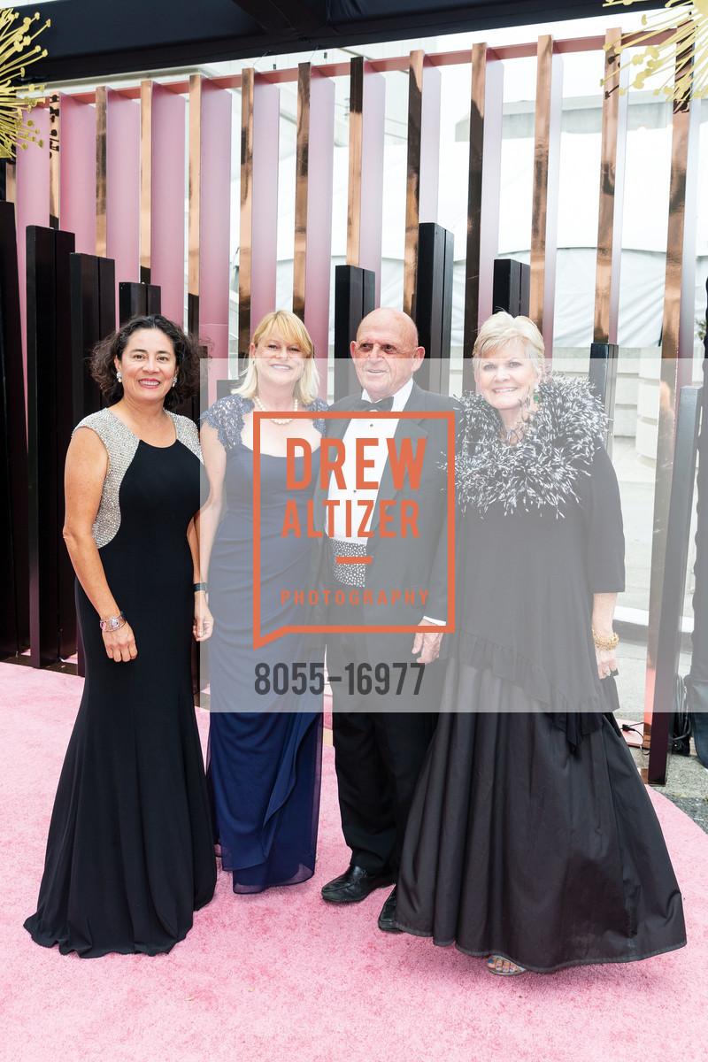Dalila Vargas, Dana Vargas Lurie, Bob Lurie, Connie Lurie, San Francisco Symphony 2018 Opening Night Gala, Davies Symphony Hall. 201 Van Ness Avenue, Photo #8055-16977 Dalila Vargas, Dana Vargas Lurie, Bob Lurie, Connie Lurie, Photo #8055-16977