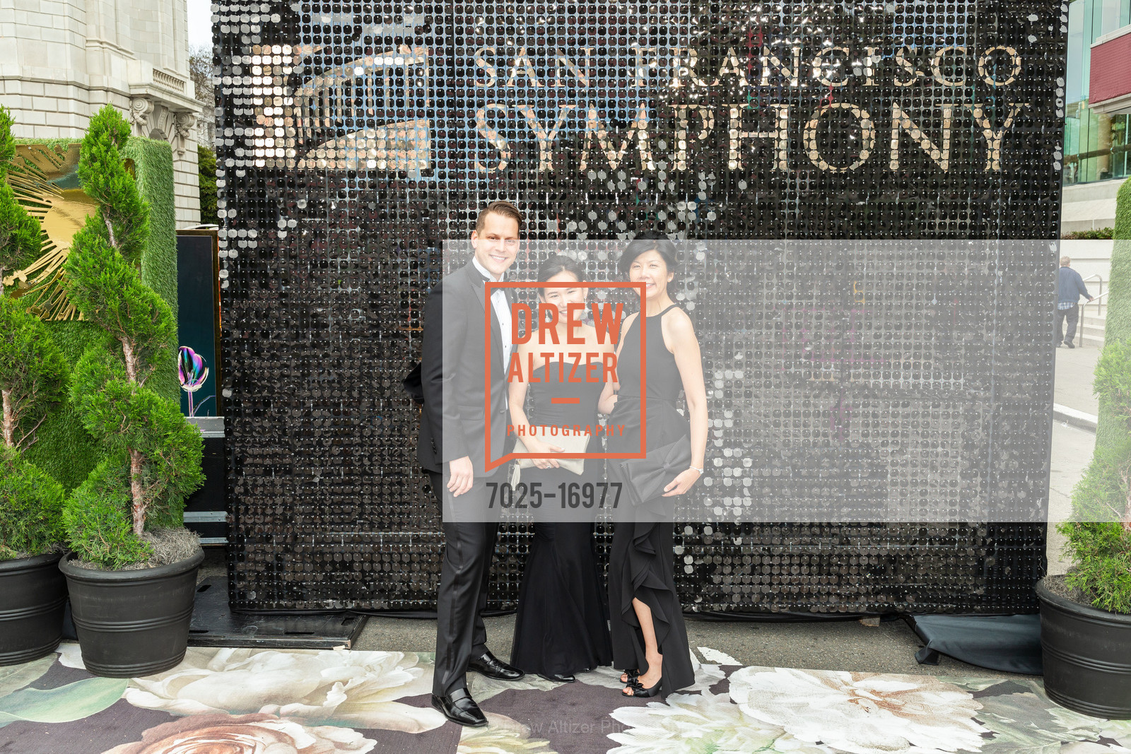 Victor Steeb, Nina Zhou, Sherga Kong, San Francisco Symphony 2018 Opening Night Gala, Davies Symphony Hall. 201 Van Ness Avenue, Photo #7025-16977 Victor Steeb, Nina Zhou, Sherga Kong, Photo #7025-16977