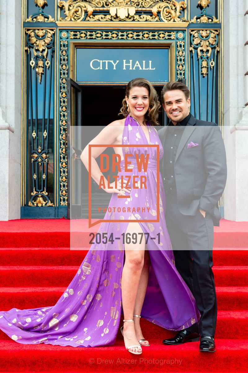 Kari Lincks Coomans, Parker Coomans, San Francisco Symphony 2018 Opening Night Gala, Davies Symphony Hall. 201 Van Ness Avenue, Photo #2054-16977-1 Kari Lincks Coomans, Parker Coomans, Photo #2054-16977-1