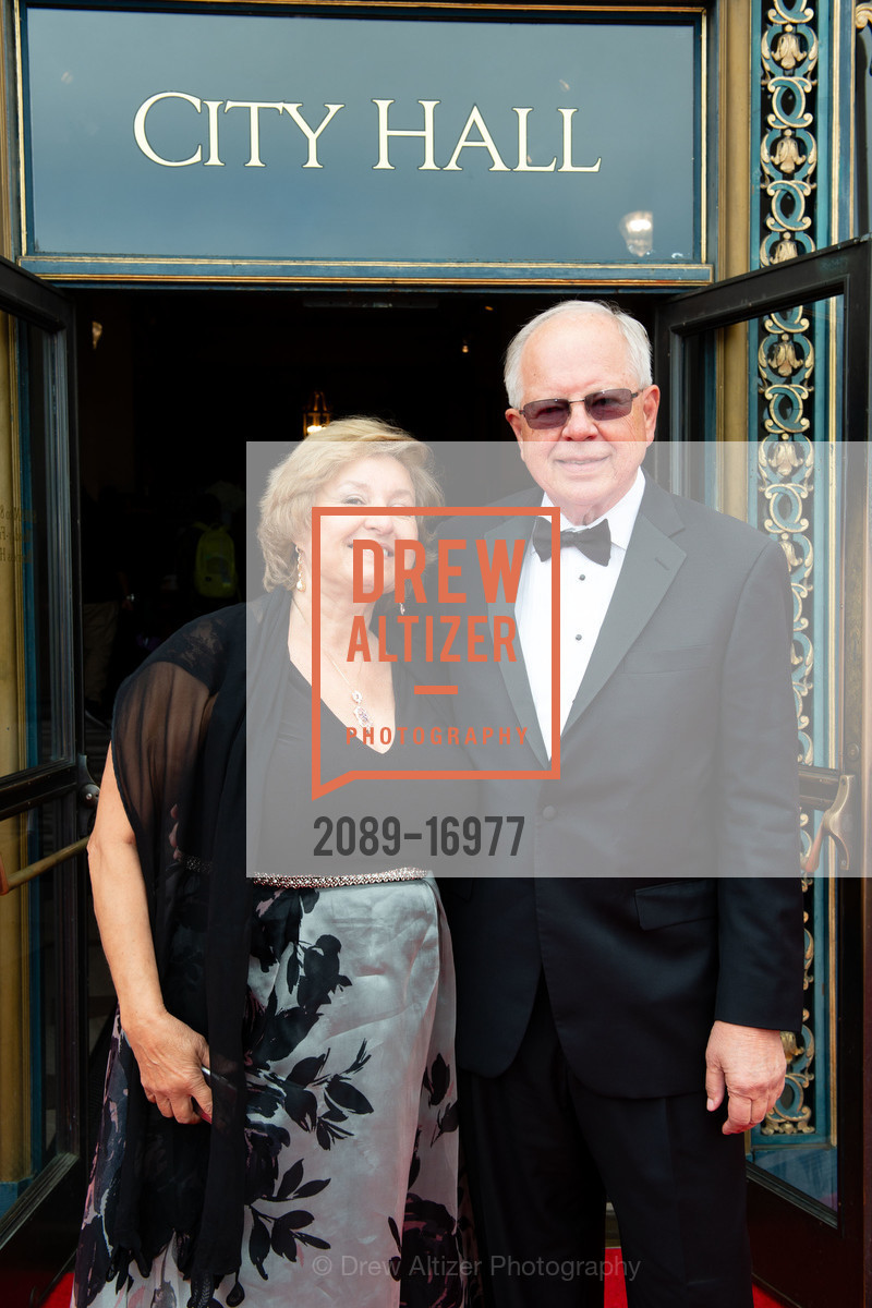 Angelina Sorensen, Ronald Sorensen, San Francisco Symphony 2018 Opening Night Gala, Davies Symphony Hall. 201 Van Ness Avenue, Photo #2089-16977 Angelina Sorensen, Ronald Sorensen, Photo #2089-16977