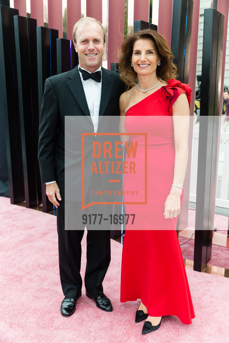 Rob Thompson, Anita Demas, San Francisco Symphony 2018 Opening Night Gala, Davies Symphony Hall. 201 Van Ness Avenue, September 5th, 2018, Photo #9177-16977 Rob Thompson, Anita Demas, Photo #9177-16977