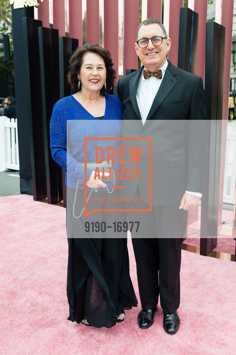 Trine Sorensen, Michael Jacobson, San Francisco Symphony 2018 Opening Night Gala, Davies Symphony Hall. 201 Van Ness Avenue, September 5th, 2018, Photo #9190-16977 Trine Sorensen, Michael Jacobson, Photo #9190-16977