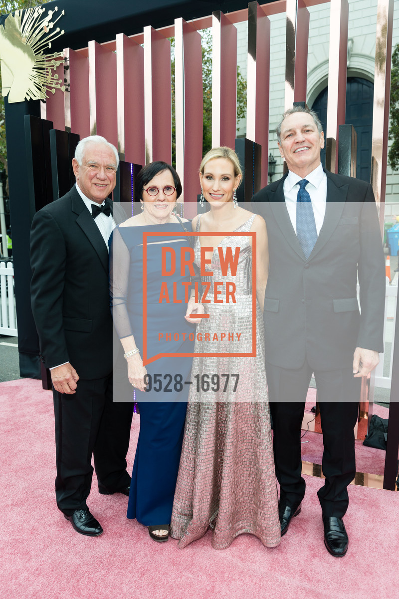 Tom Looby, Marv Looby, Rachael Bowman, Larry Bowman, Photo #9528-16977
