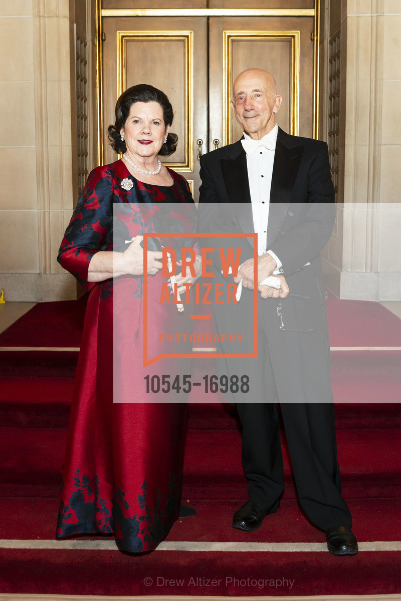 Barbara Fritz, Lynn Fritz, San Francisco Opera Ball 2018, War Memorial Opera House. 301 Van Ness Ave, Photo #10545-16988 Barbara Fritz, Lynn Fritz, Photo #10545-16988