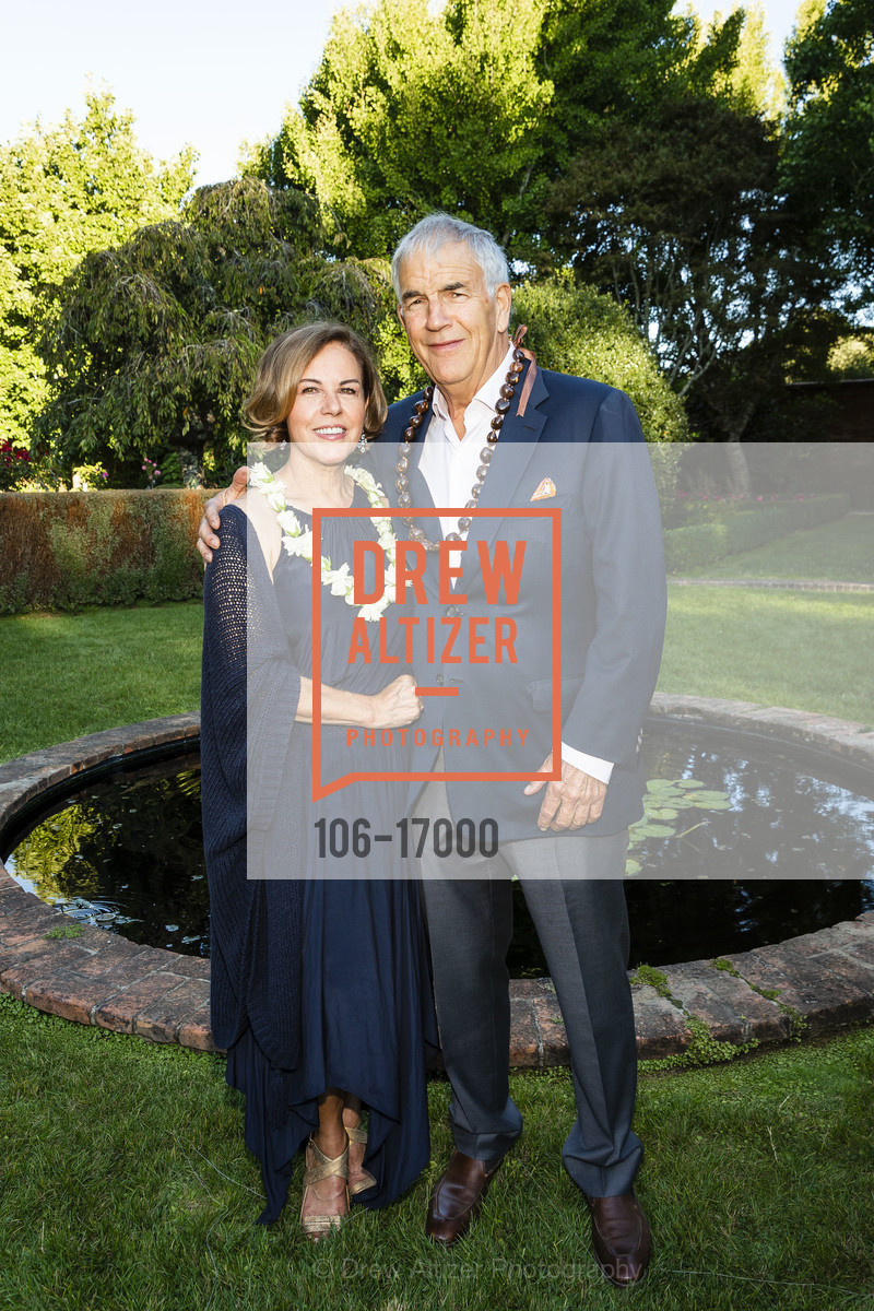 Charlene Cogan, Albert Guibara, Filoli's Pacific Paradise Gala 2018, Filoli. 86 Canada Road, Photo #106-17000 Charlene Cogan, Albert Guibara, Photo #106-17000