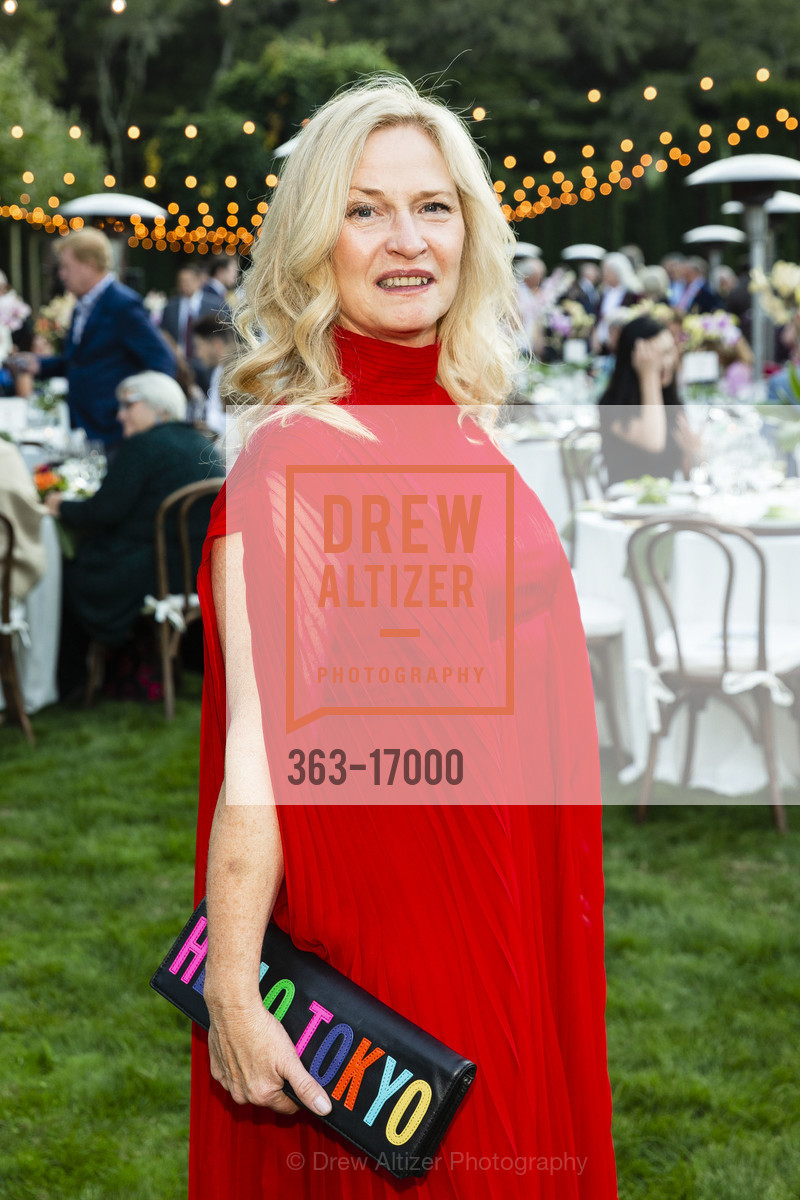 Liz Schenk, Filoli's Pacific Paradise Gala 2018, Filoli. 86 Canada Road, Photo #363-17000 Liz Schenk, Photo #363-17000