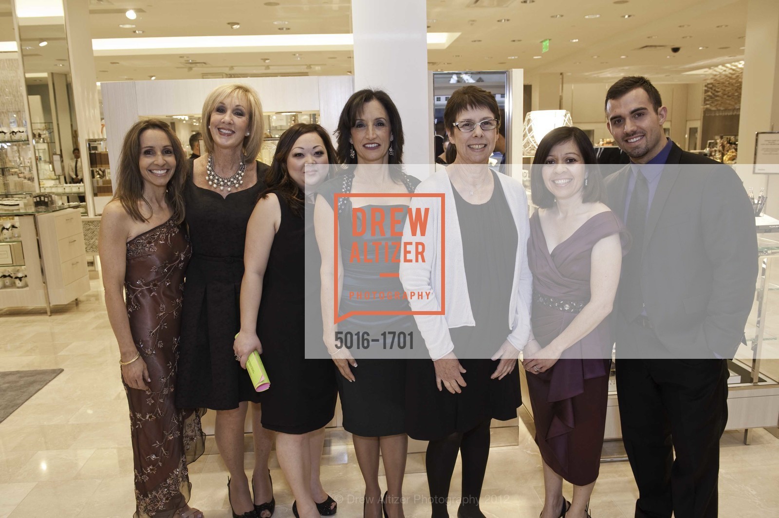 Lisa Cecconi, Carol Alteman, Kimiko Garcia, Luz Borromeo, Nancy Strandberg, Virma Melero, Nick Grutzeck, NEIMAN MARCUS Walnut Creek Grand Opening Gala, US, March 8th, 2012, Photo #5016-1701 Lisa Cecconi, Carol Alteman, Kimiko Garcia, Luz Borromeo, Nancy Strandberg, Virma Melero, Nick Grutzeck, Photo #5016-1701