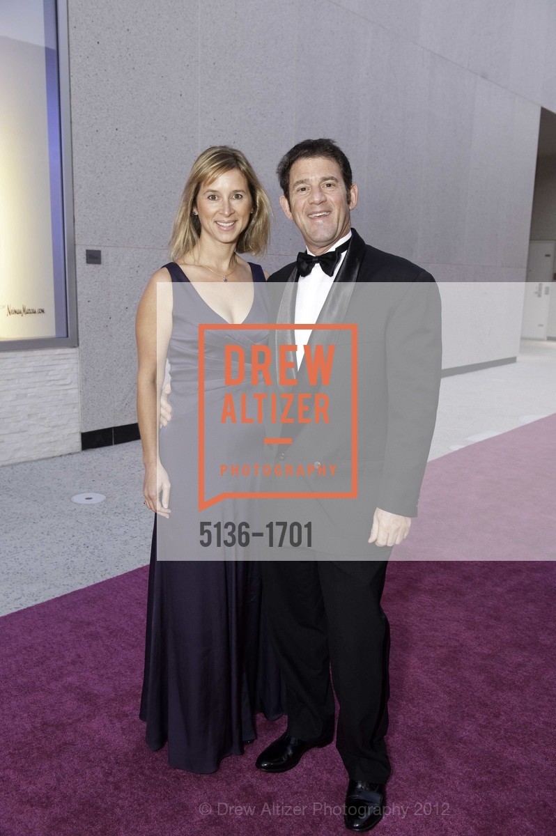 Sarah Rudney, Eric Rudney, NEIMAN MARCUS Walnut Creek Grand Opening Gala, US, March 8th, 2012, Photo #5136-1701 Sarah Rudney, Eric Rudney, Photo #5136-1701