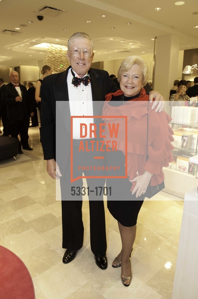 Richard Rainey, Susan Rainey, NEIMAN MARCUS Walnut Creek Grand Opening Gala, US, March 8th, 2012, Photo #5331-1701 Richard Rainey, Susan Rainey, Photo #5331-1701