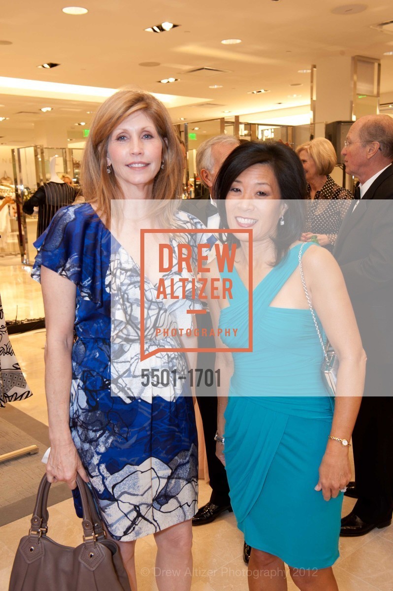 Natalie Inouye, NEIMAN MARCUS Walnut Creek Grand Opening Gala, US, March 8th, 2012, Photo #5501-1701 Natalie Inouye, Photo #5501-1701