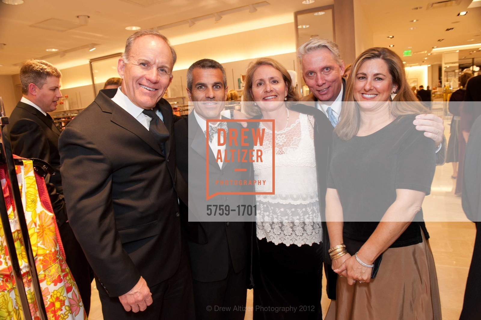 John McNolte, Andres Grechi, Becky Grechi, Clay Fry, Alex Fry, NEIMAN MARCUS Walnut Creek Grand Opening Gala, US, March 8th, 2012, Photo #5759-1701 John McNolte, Andres Grechi, Becky Grechi, Clay Fry, Alex Fry, Photo #5759-1701