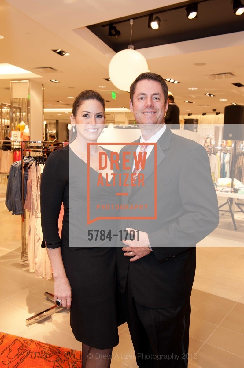 Sharon Treter, Scott Treter, NEIMAN MARCUS Walnut Creek Grand Opening Gala, US, March 8th, 2012, Photo #5784-1701 Sharon Treter, Scott Treter, Photo #5784-1701