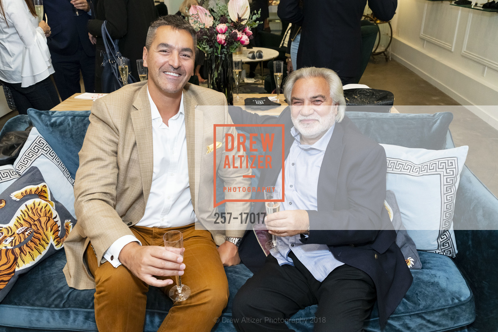 Thomas Dey, David Green, Birdies x Open Hearts Foundation Shopping Reception, Birdies. 1934 Union St, September 14th, 2018, Photo #257-17017 Thomas Dey, David Green, Photo #257-17017