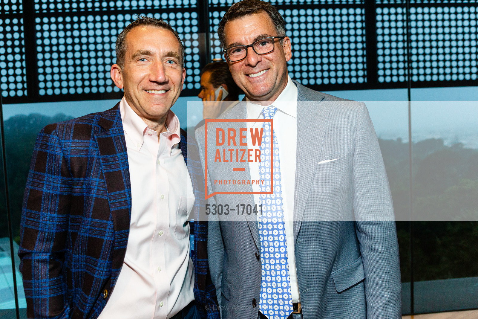 Gary Loeb, David Fraze, Contemporary Muslim Fashions Donor Opening at the de Young, de Young Musuem, September 21st, 2018, Photo #5303-17041 Gary Loeb, David Fraze, Photo #5303-17041