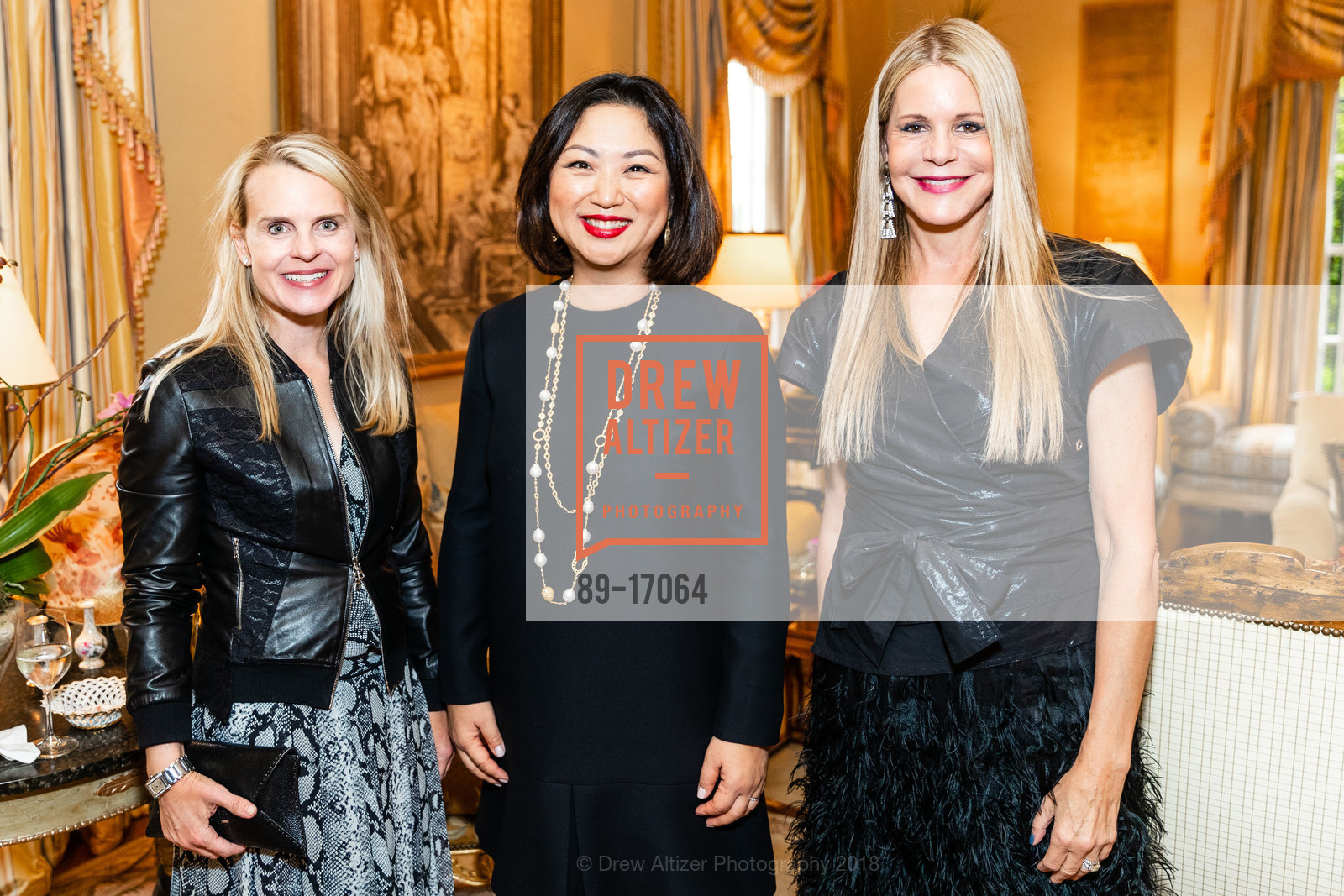Jane Mudge, Anna Chung, Mary Beth Shimmon, Barbara Brown & J. Riccardo Benavides Host Saks Fifth Avenue General Manager Welcome Party, Private Residence, September 25th, 2018, Photo #89-17064 Jane Mudge, Anna Chung, Mary Beth Shimmon, Photo #89-17064