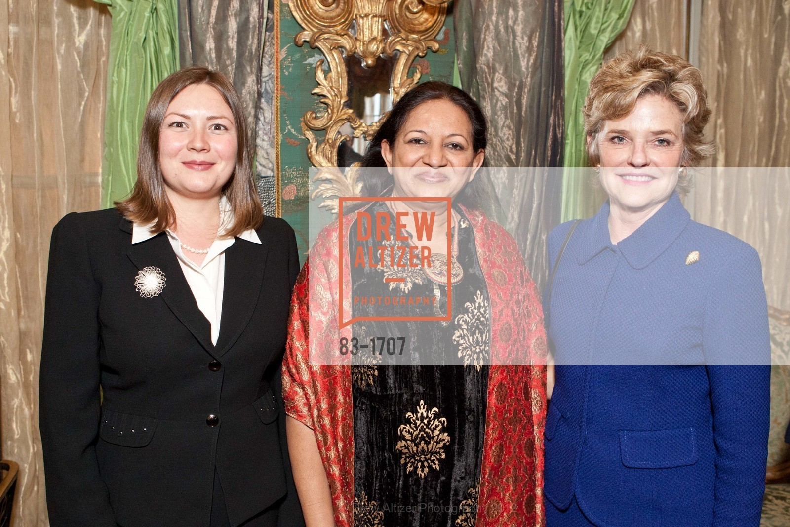 Mariia Eroshin, Meena Mehta, Dianne Barkley, GORDON GETTY Hosts From the Top, US, March 13th, 2012, Photo #83-1707 Mariia Eroshin, Meena Mehta, Dianne Barkley, Photo #83-1707