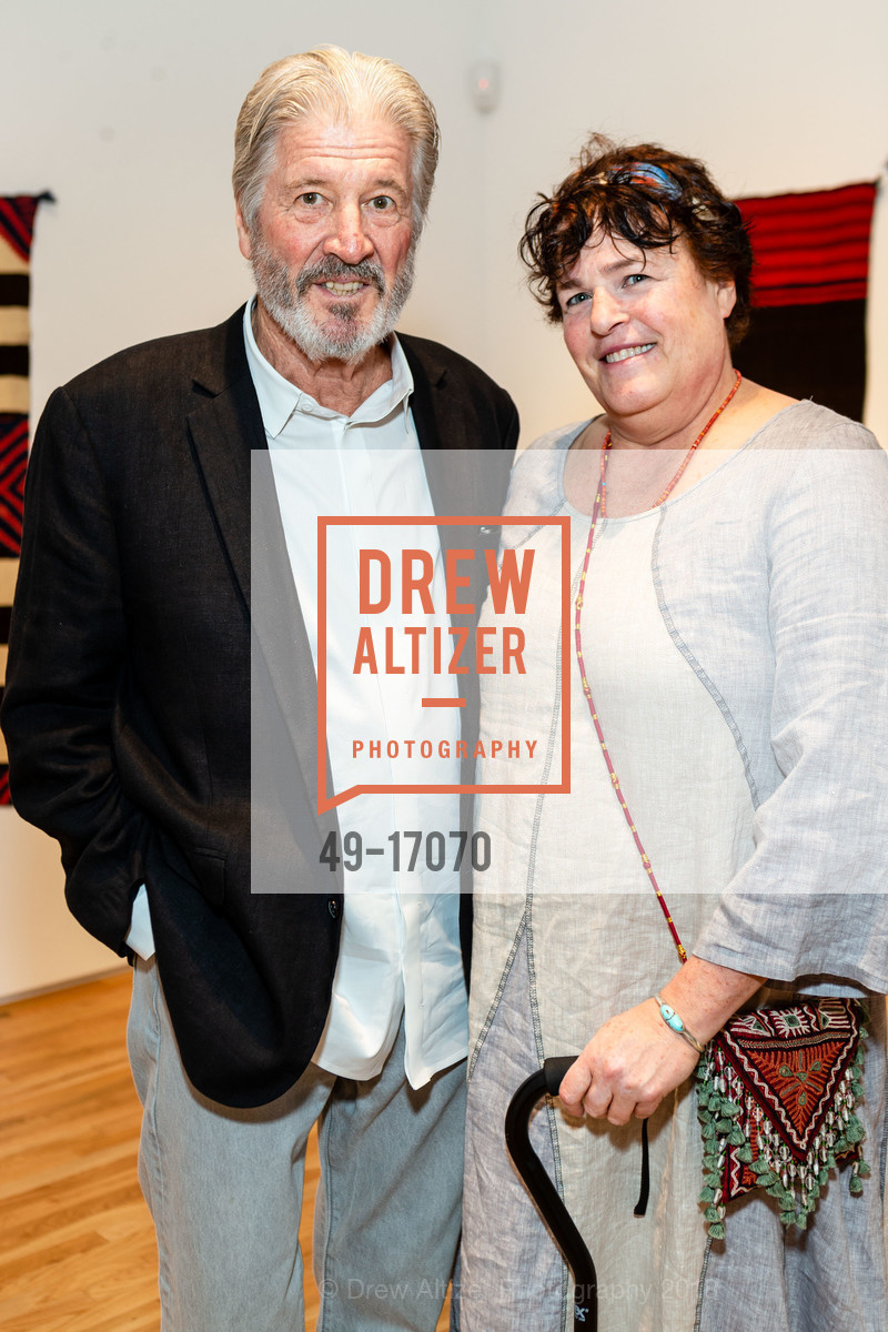 David Cook, Linda Cook, Pace Gallery Hosts Fall Opening Reception for “Agnes Martin / Navajo Blankets”, Pace Gallery Palo Alto. 229 Hamilton Ave, September 27th, 2018, Photo #49-17070 David Cook, Linda Cook, Photo #49-17070