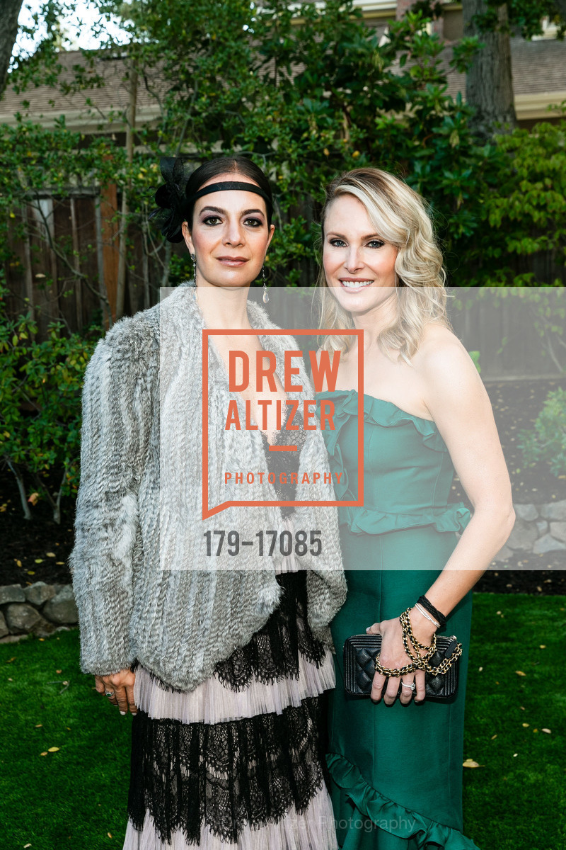 Teresa Casas, Karen Folgner, Photo #179-17085