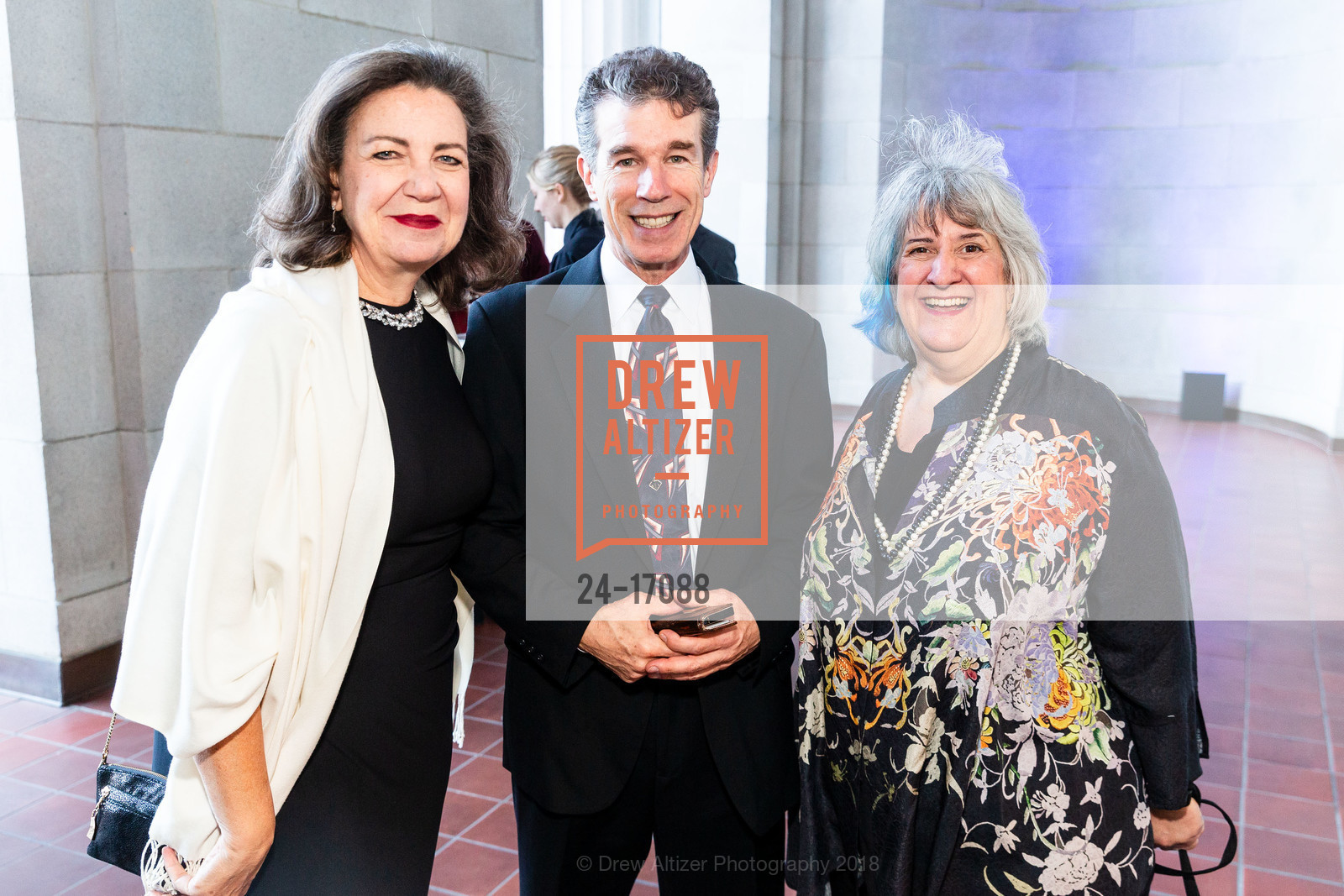 Melanie Smith, JT Dougherty, Nancy Hoagland, San Francisco Performances 39th Season Gala, War Memorial Veterans Building, The Green Room. 401 Van Ness Ave, San Francisco, CA 94102, September 28th, 2018, Photo #24-17088 Melanie Smith, JT Dougherty, Nancy Hoagland, Photo #24-17088