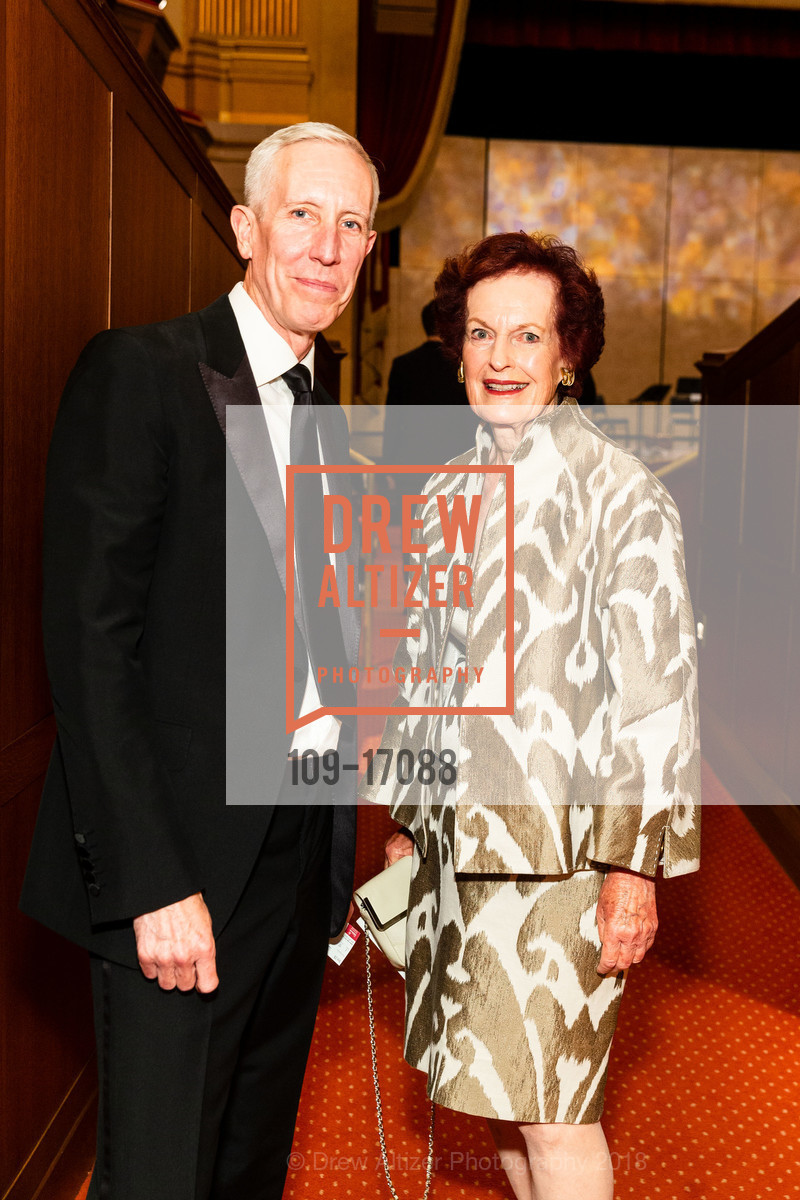 Tim Whalen, Helen Hilton Raiser, Photo #109-17088