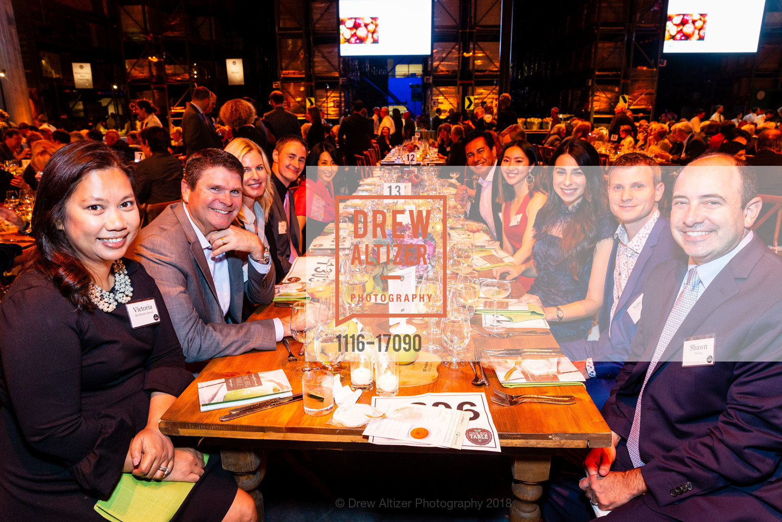 Victoria Dainas, Erin Zhao, Elyse Iovino, Nate Fouts, Shawn Dainas, One Big Table 2018, SF-Marin Food Bank. 900 Pennsylvania Ave, San Francisco, CA 94107, September 29th, 2018, Photo #1116-17090 Victoria Dainas, Erin Zhao, Elyse Iovino, Nate Fouts, Shawn Dainas, Photo #1116-17090