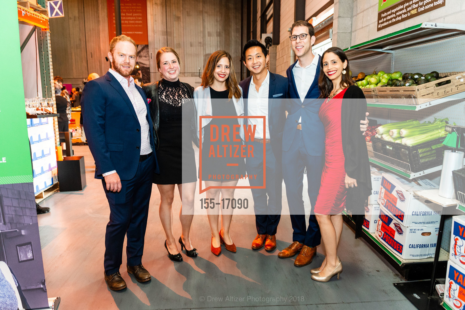 Jeff Balog, Alyssa Frazee, Valerie Qi, Tianyu Qi, Ben Blumenfeld, Jocelyn Ross, One Big Table 2018, SF-Marin Food Bank. 900 Pennsylvania Ave, San Francisco, CA 94107, September 29th, 2018, Photo #155-17090 Jeff Balog, Alyssa Frazee, Valerie Qi, Tianyu Qi, Ben Blumenfeld, Jocelyn Ross, Photo #155-17090