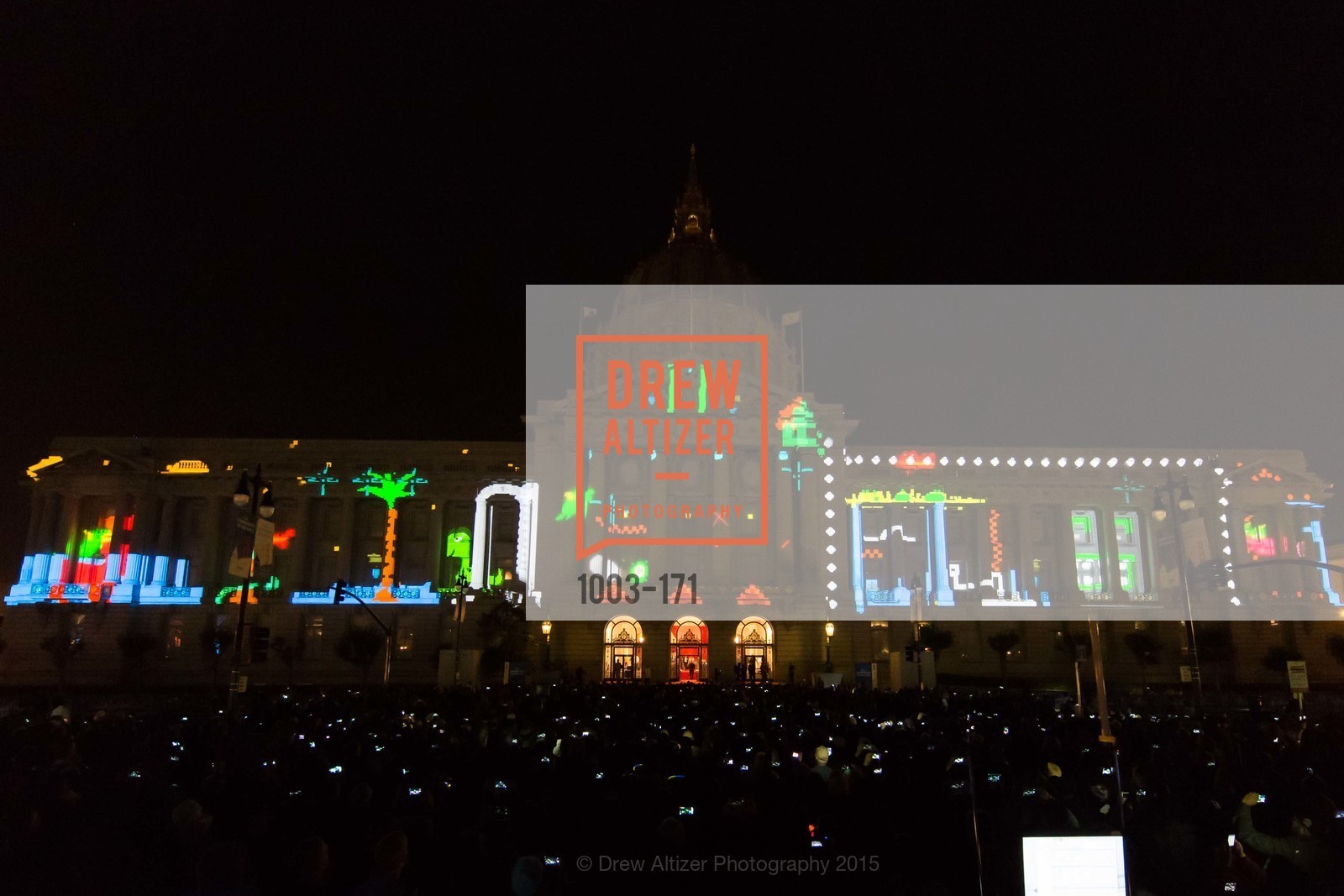 Atmosphere, Gucci & Vogue Dinner, Civic Center Plaza. Civic Center Plaza, June 19th, 2015, Photo #1003-171 Atmosphere, Photo #1003-171