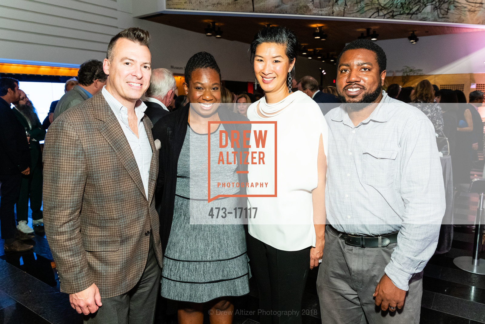 Ethan Beard, Shauntel Garvey, Wayee Chu, Darnell Garvey, SFMOMA Contemporary Vision Award 2018 Honoring Kara Walker, SFMOMA. 151 Third St, San Francisco, October 3rd, 2018, Photo #473-17117 Ethan Beard, Shauntel Garvey, Wayee Chu, Darnell Garvey, Photo #473-17117