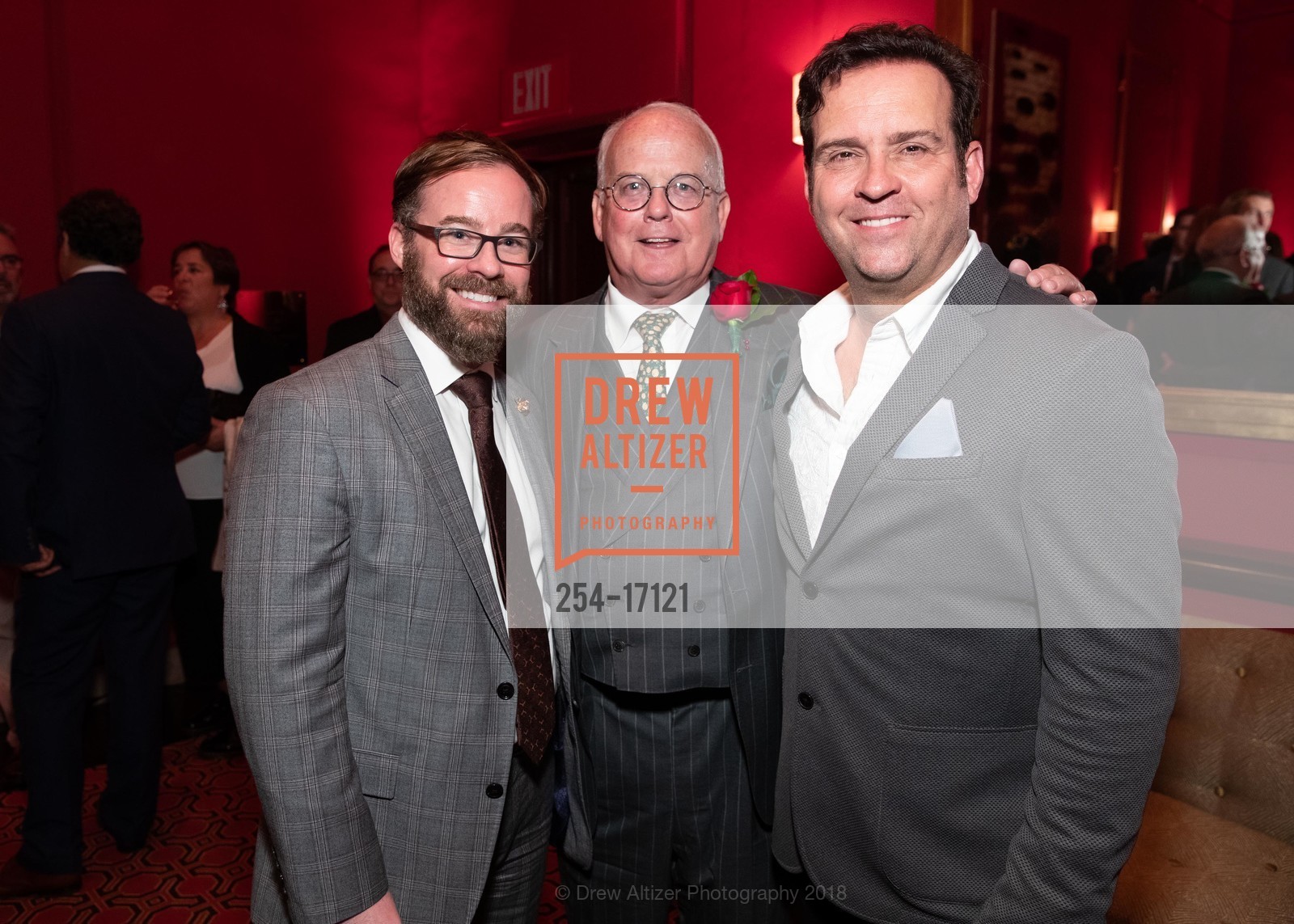 Gregory Henkel, Larry Kern, Photo #254-17121