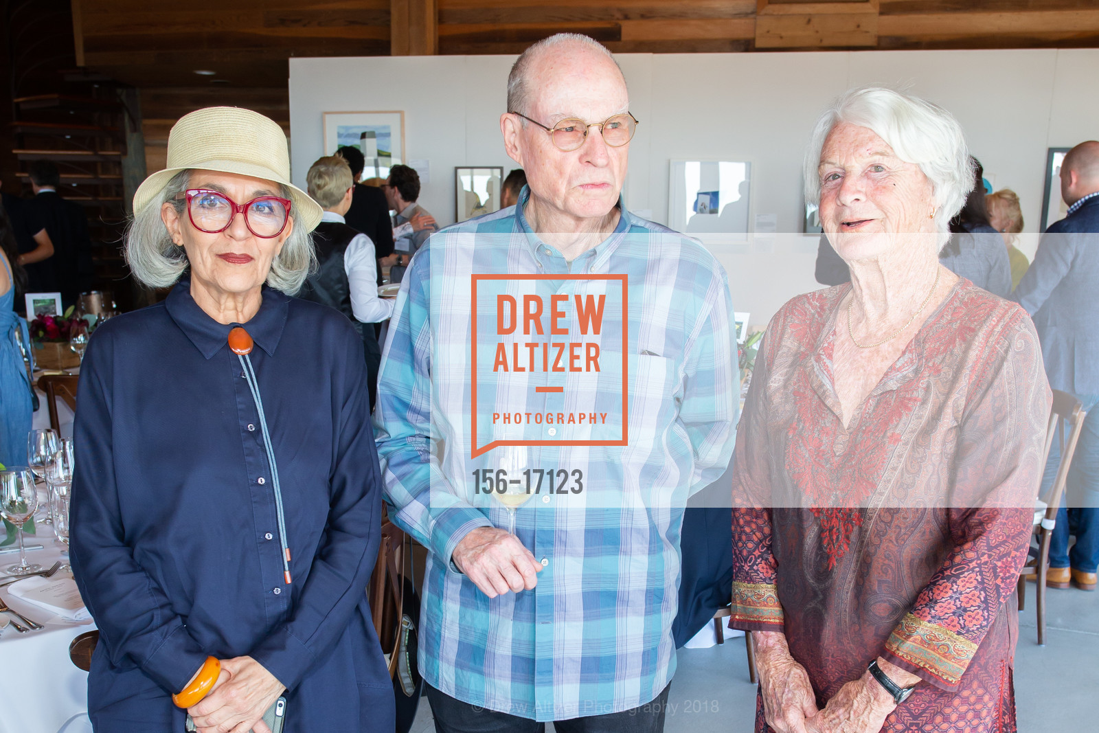 Suzanne Blum, Chris Blum, Marjorie Lilienthal, Photo #156-17123