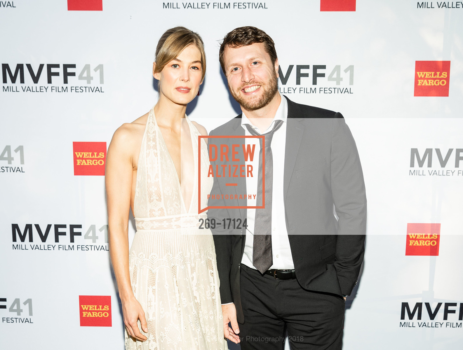 Rosamund Pike, Matthew Heineman, Mill Valley Film Festival 2018 Opening Night Gala and Red Carpet, Outdoor Art Club. 1 W. Blithedale Avenue, October 4th, 2018, Photo #269-17124 Rosamund Pike, Matthew Heineman, Photo #269-17124