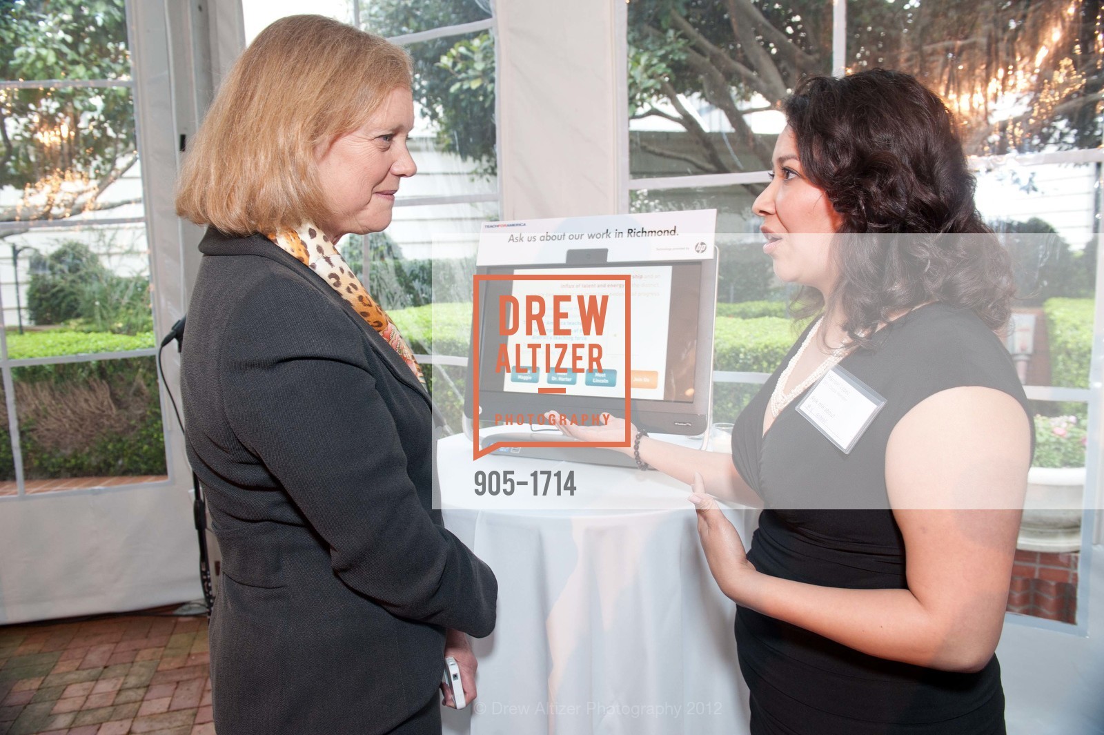 Meg Whitman, Maribel Lopez, TEACH FOR AMERICA 2012 Bay Area Benefit Dinner, US, March 20th, 2012, Photo #905-1714 Meg Whitman, Maribel Lopez, Photo #905-1714
