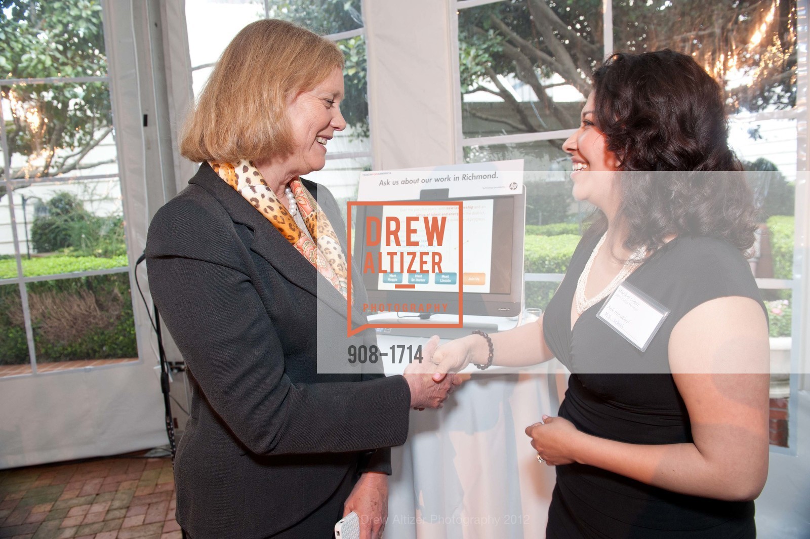 Meg Whitman, Maribel Lopez, TEACH FOR AMERICA 2012 Bay Area Benefit Dinner, US, March 20th, 2012, Photo #908-1714 Meg Whitman, Maribel Lopez, Photo #908-1714