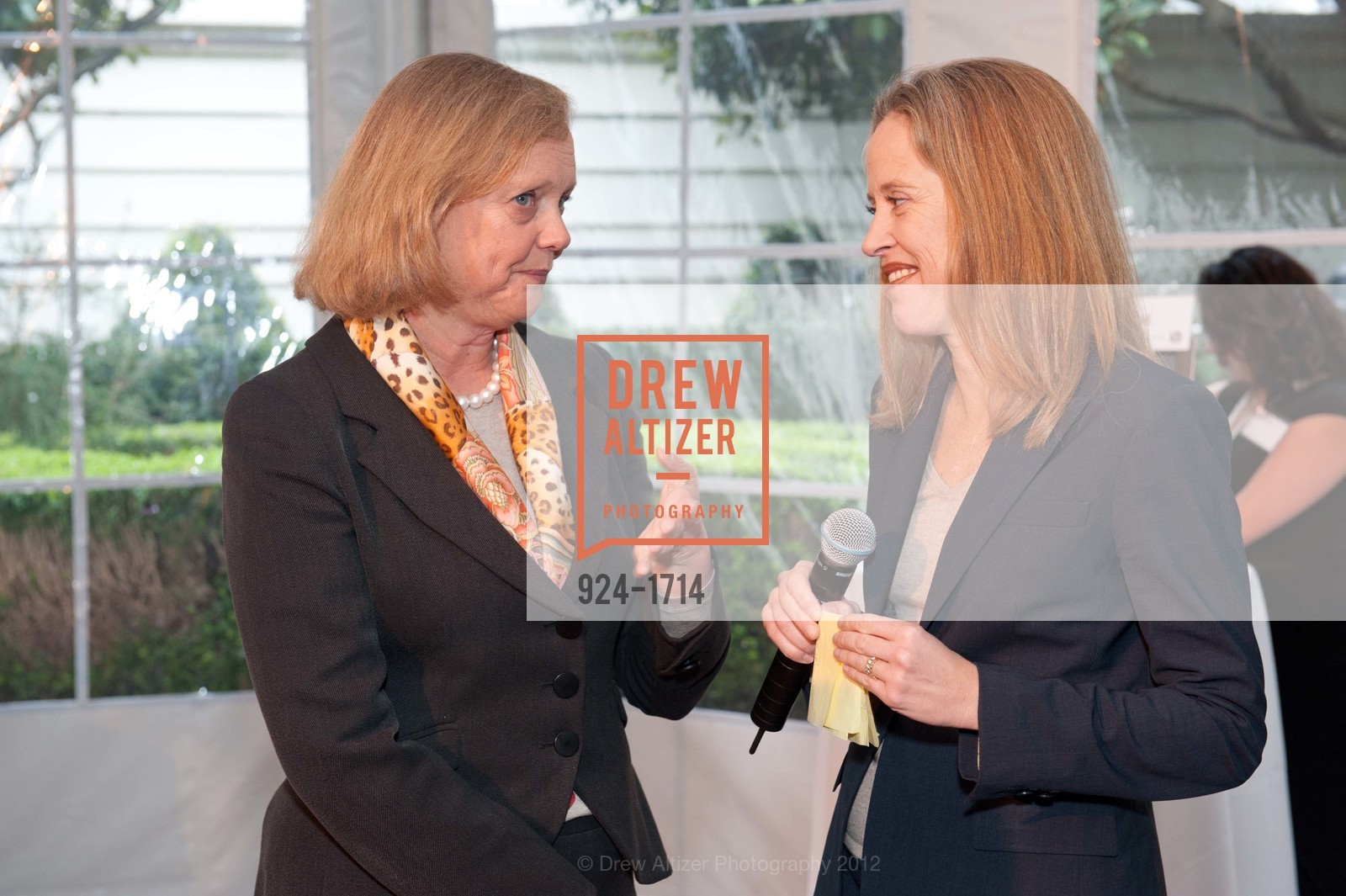Meg Whitman, Wendy Kopp, TEACH FOR AMERICA 2012 Bay Area Benefit Dinner, US, March 20th, 2012, Photo #924-1714 Meg Whitman, Wendy Kopp, Photo #924-1714