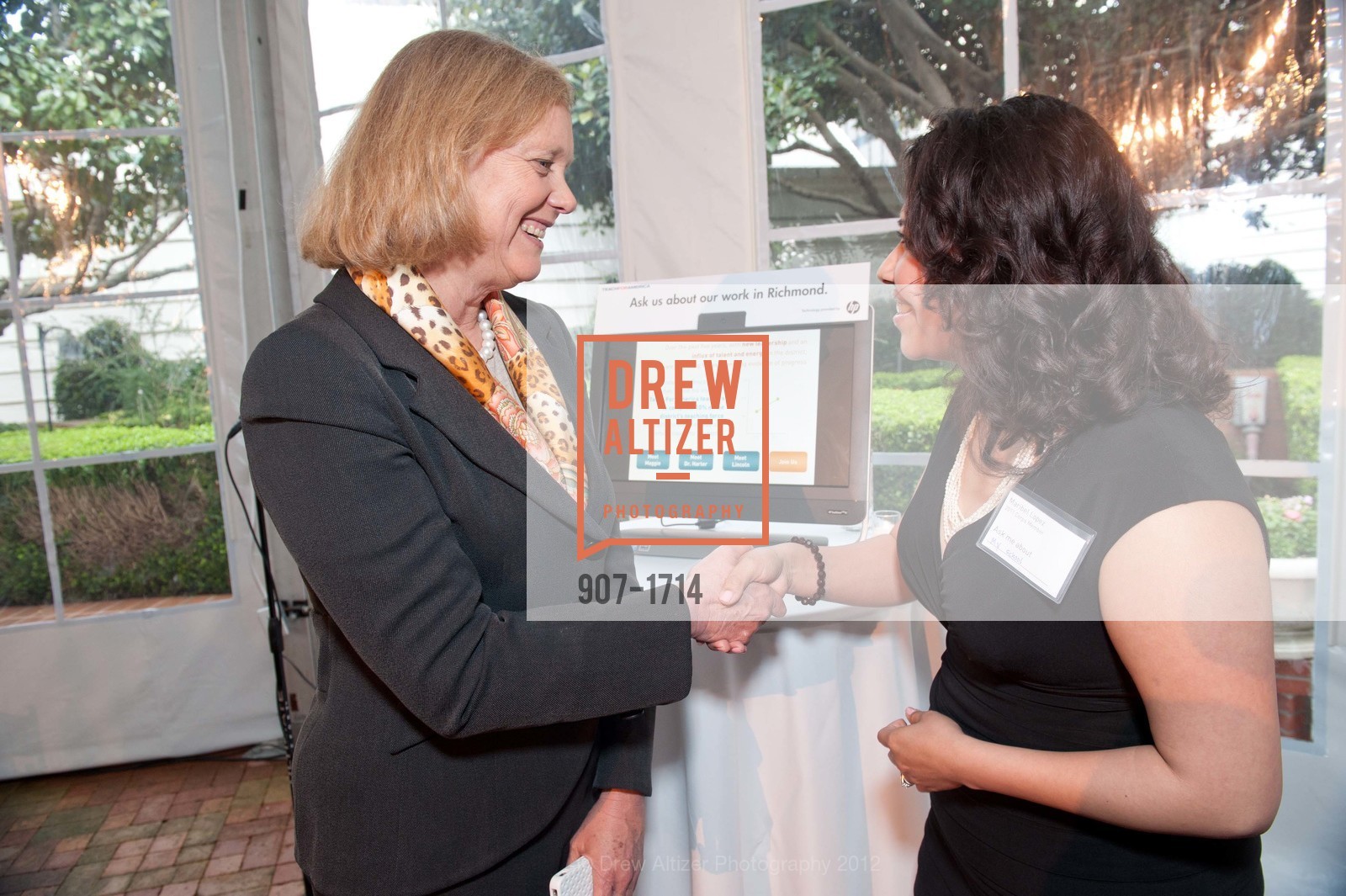 Meg Whitman, Maribel Lopez, TEACH FOR AMERICA 2012 Bay Area Benefit Dinner, US, March 20th, 2012, Photo #907-1714 Meg Whitman, Maribel Lopez, Photo #907-1714