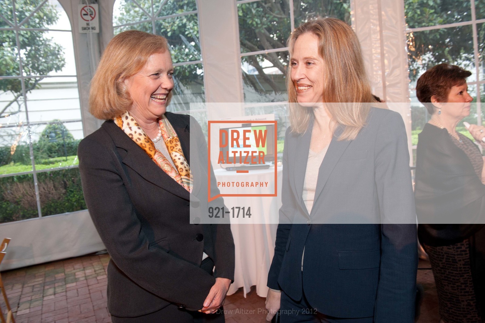 Meg Whitman, Wendy Kopp, TEACH FOR AMERICA 2012 Bay Area Benefit Dinner, US, March 20th, 2012, Photo #921-1714 Meg Whitman, Wendy Kopp, Photo #921-1714
